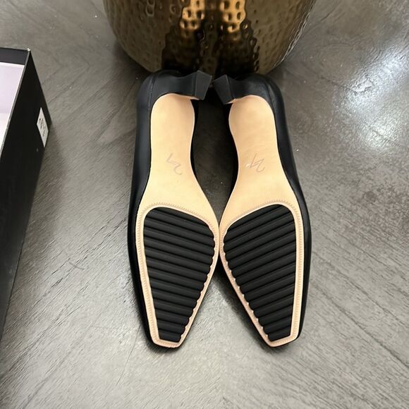 NATURALIZER SEDONA LEATHER SQUARE TOE PUMPS - Picture 3 of 10